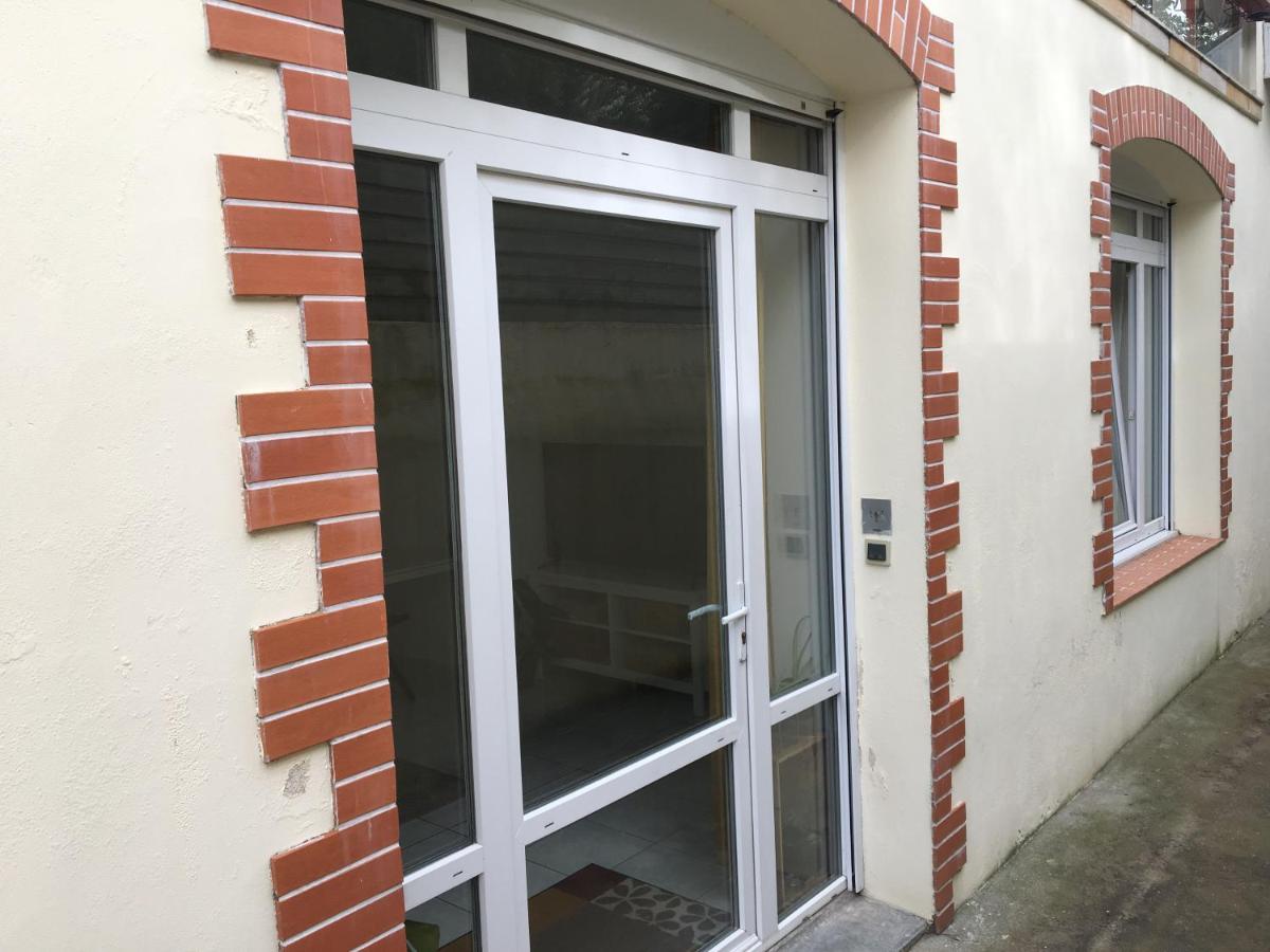T2 Au Calme - Rond Point De Vannes Nantes Kültér fotó